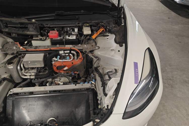 Used Tesla Model 3 2021 Performance High-Performance All-Wheel-Drive Version Engine Bay Left