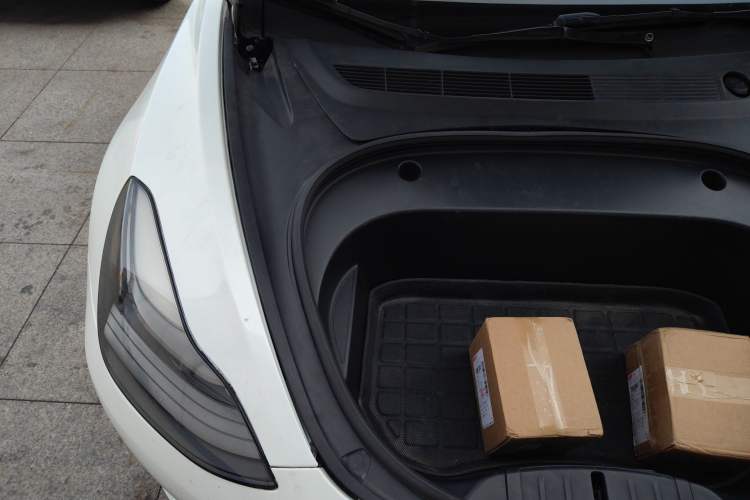 Used Tesla Model 3 2021 Revised Performance Version with All-Wheel Drive 3D1 Engine Bay Right