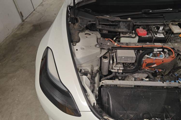 Used Tesla Model 3 2021 Performance High-Performance All-Wheel-Drive Version Engine Bay Right