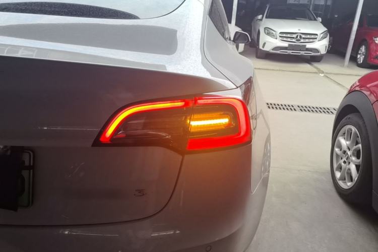 Used Tesla Model 3 2021 Standard Range Rear-Drive Upgraded Version Exterior 3