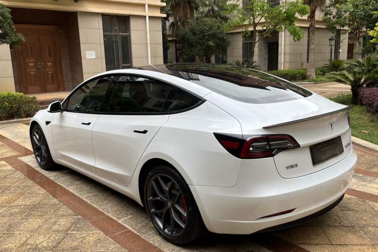 Used Tesla Model 3 2021 Performance High-Performance All-Wheel-Drive Version Exterior 4