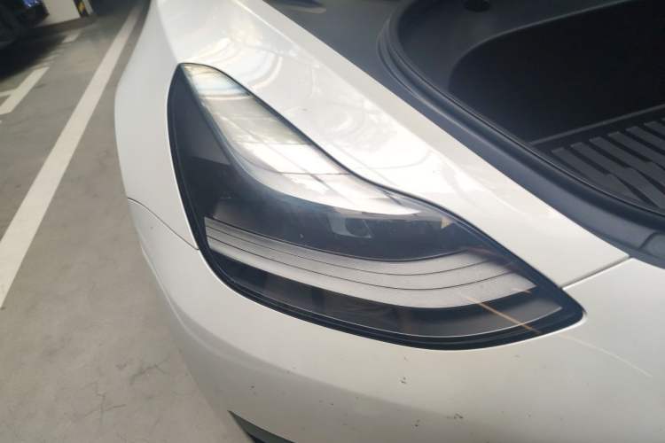 Used Tesla Model 3 2021 Standard Range Rear-Wheel Drive Upgraded Version 3D6 Exterior 6