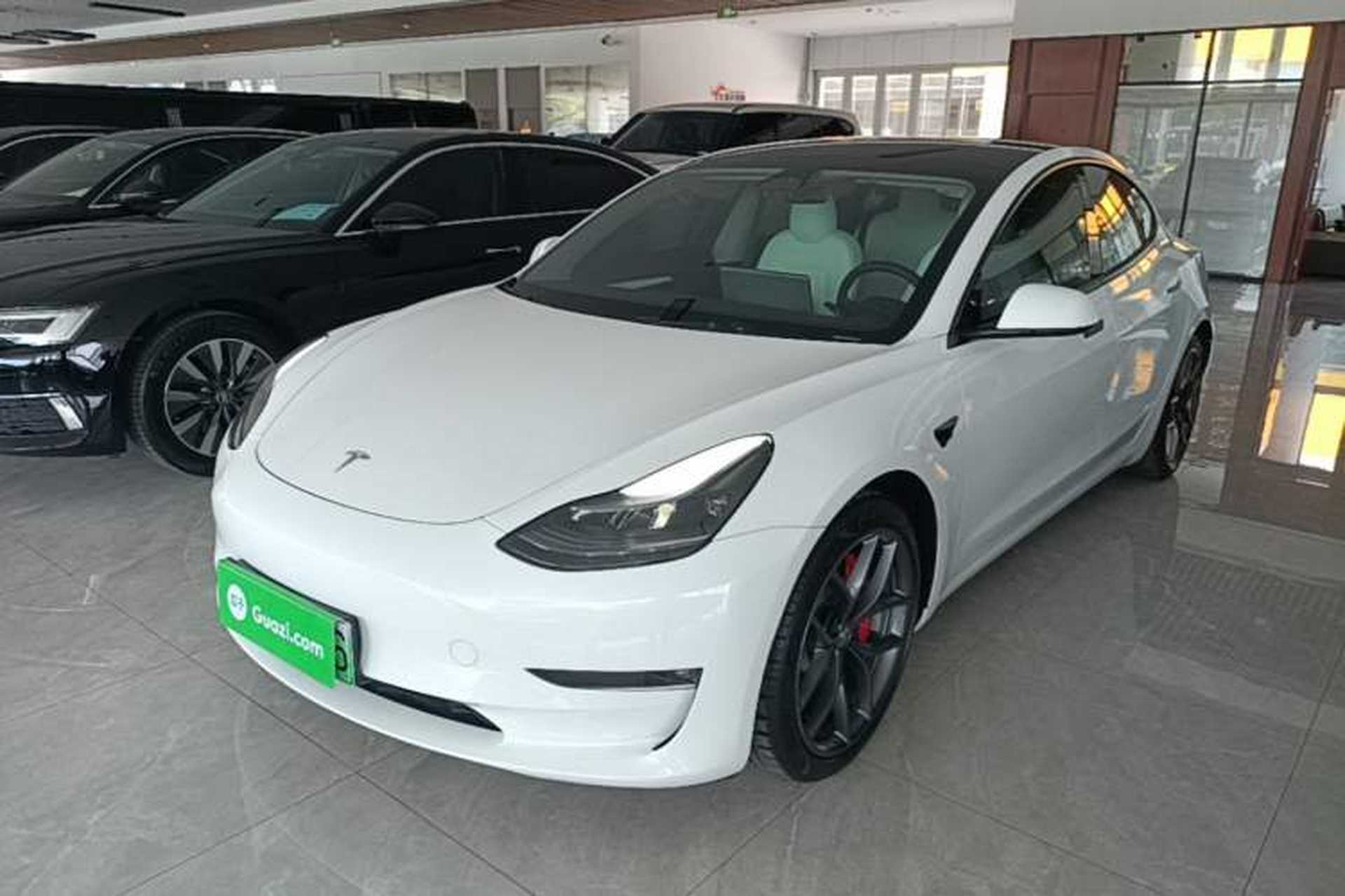 Used Tesla Model 3 2021 Revised Version II – Performance High-Performance All-Wheel-Drive Edition Front Left 45 Deg