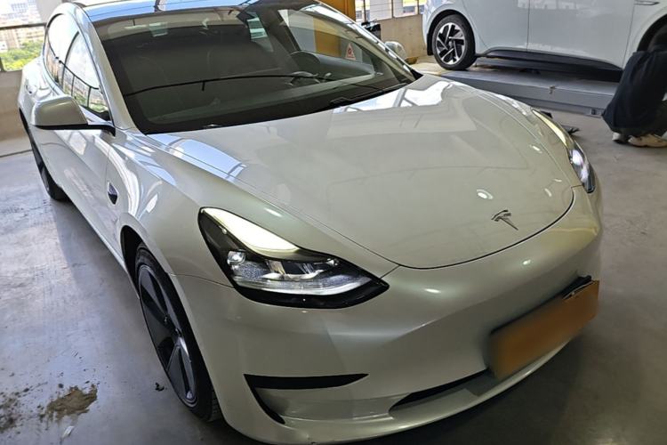 Used Tesla Model 3 2021 Standard Range Rear-Drive Upgraded Version Front Right 45 Deg