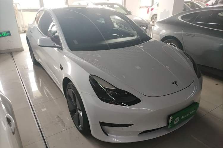 Used Tesla Model 3 2021 Standard Range Rear-Drive Upgraded Version Front Right 45 Deg