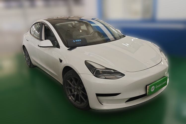 Used Tesla Model 3 2021 Standard Range Rear-Drive Upgraded Version Front Right 45 Deg