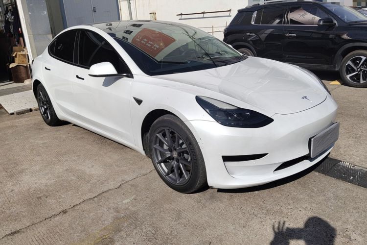 Used Tesla Model 3 2021 Standard Range Rear-Drive Upgraded Version Front Right 45 Deg