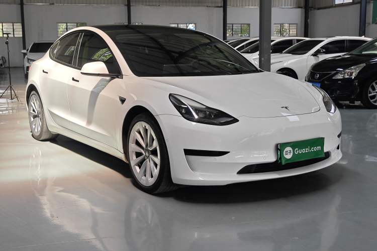 Used Tesla Model 3 2021 Standard Range Rear-Drive Upgraded Version Front Right 45 Deg