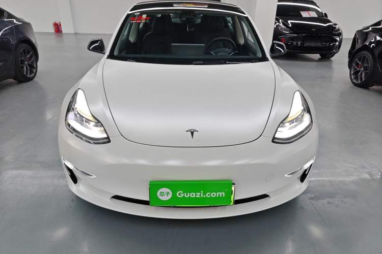 Used Tesla Model 3 2021 Revised Version II – Performance High-Performance All-Wheel-Drive Edition Front