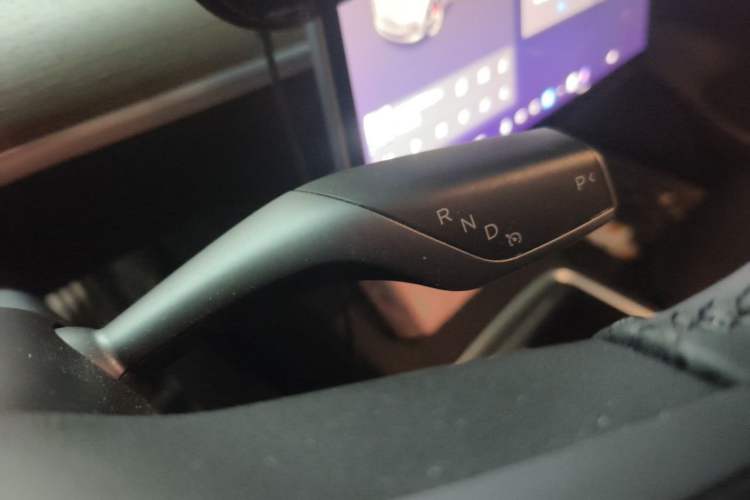 Used Tesla Model 3 2021 Performance High-Performance All-Wheel-Drive Version Gear Lever