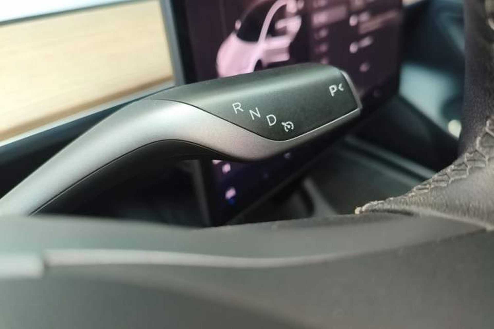 Used Tesla Model 3 2021 Revised Version II – Performance High-Performance All-Wheel-Drive Edition Gear Lever