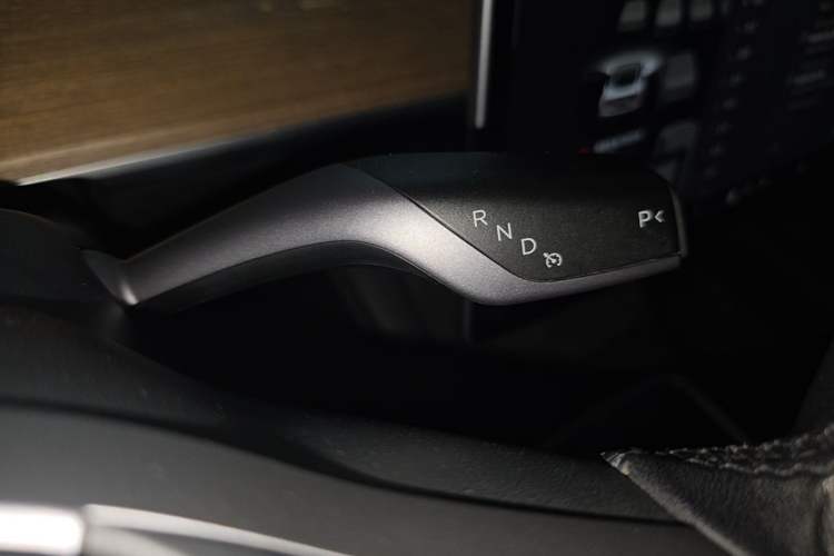 Used Tesla Model 3 2021 Performance High-Performance All-Wheel-Drive Version 3D6 Gear Lever
