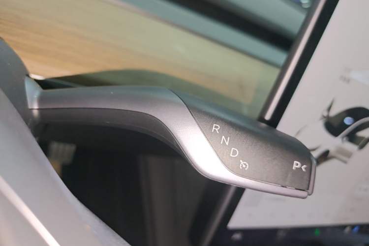 Used Tesla Model 3 2021 Performance High-Performance All-Wheel-Drive Version 3D6 Gear Lever