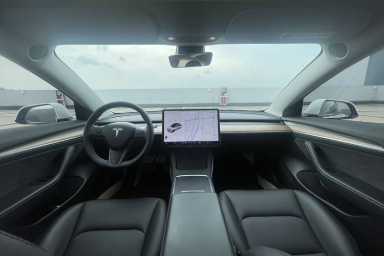 Used Tesla Model 3 2021 Standard Range Rear-Drive Upgraded Version Interior 1
