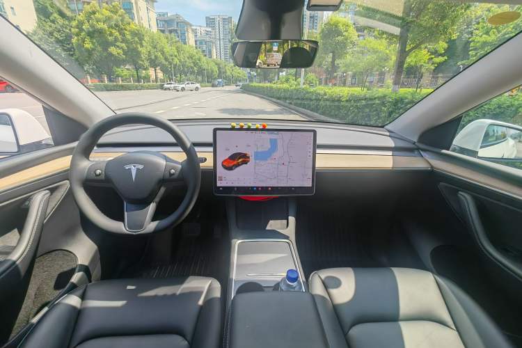 Used Tesla Model 3 2021 Standard Range Rear-Wheel Drive Upgraded Version 3D6 Interior 1