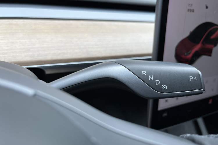 Used Tesla Model 3 2021 Performance High-Performance All-Wheel-Drive Version Interior 11