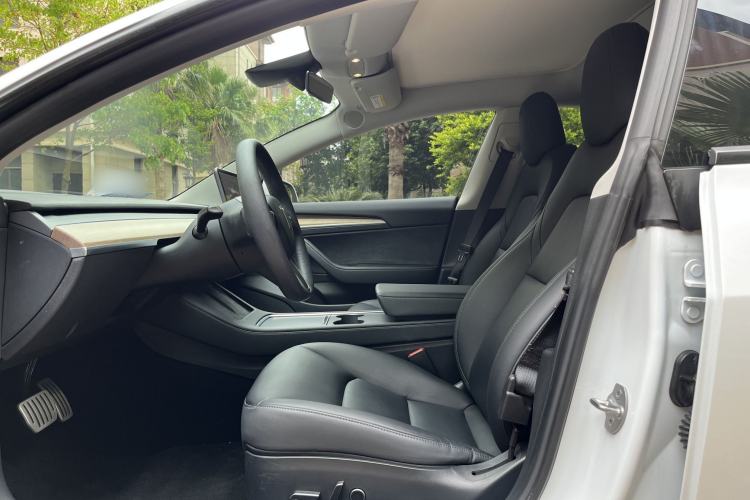 Used Tesla Model 3 2021 Performance High-Performance All-Wheel-Drive Version Interior 2