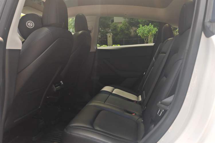Used Tesla Model 3 2021 Standard Range Rear-Wheel Drive Upgraded Version 3D6 Interior 2