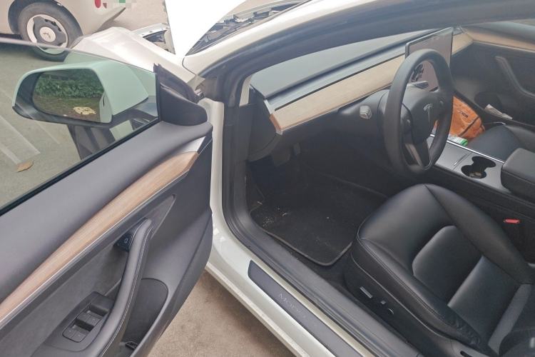 Used Tesla Model 3 2021 Standard Range Rear-Wheel Drive Upgraded Version 3D6 Interior 3