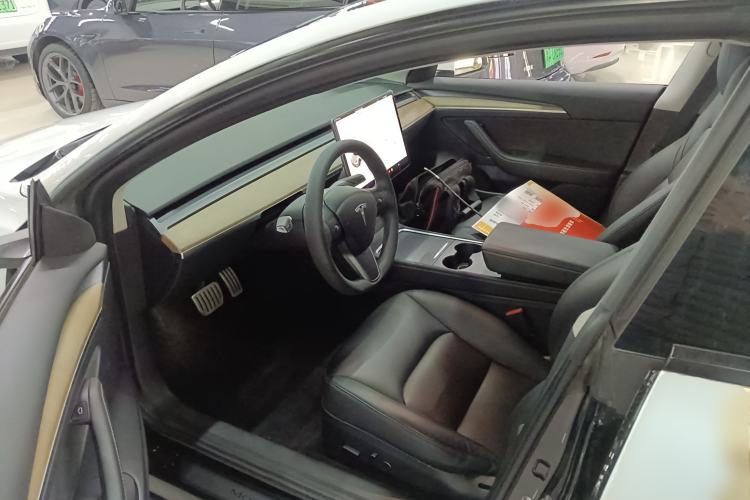 Used Tesla Model 3 2021 Performance High-Performance All-Wheel-Drive Version 3D6 Interior 3