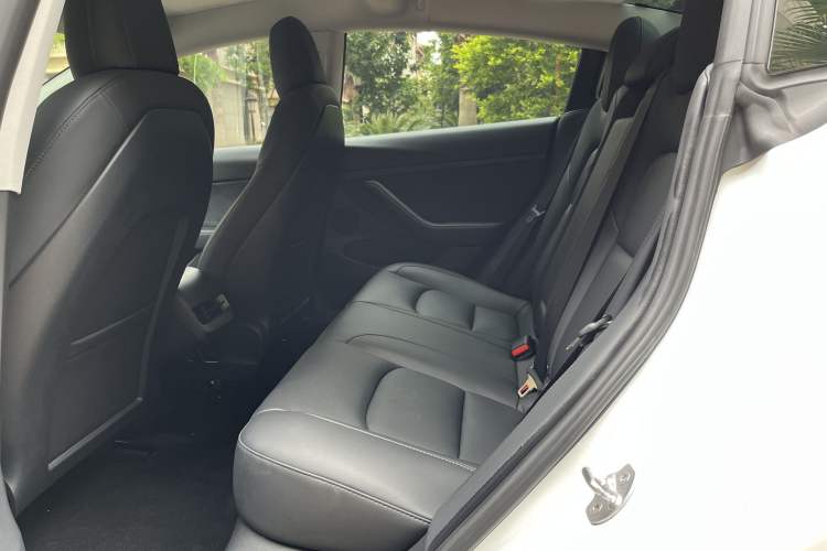 Used Tesla Model 3 2021 Performance High-Performance All-Wheel-Drive Version Interior 4