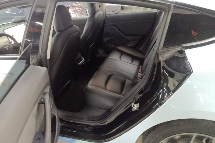 Used Tesla Model 3 2021 Performance High-Performance All-Wheel-Drive Version 3D6 Interior 4