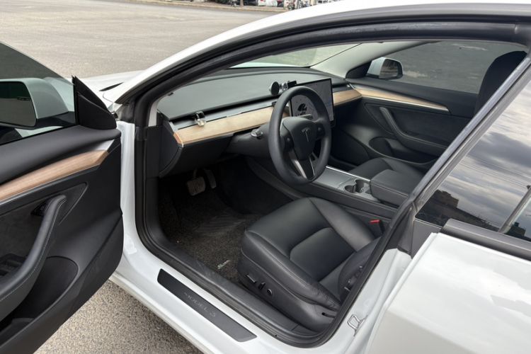 Used Tesla Model 3 2021 Revised Version Standard Range Rear-Wheel Drive Upgraded Edition 3D1 Interior 4