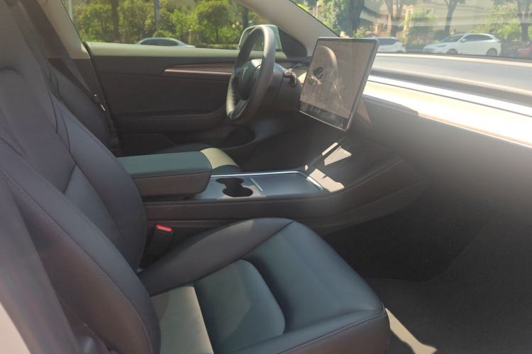 Used Tesla Model 3 2021 Standard Range Rear-Wheel Drive Upgraded Version 3D6 Interior 5