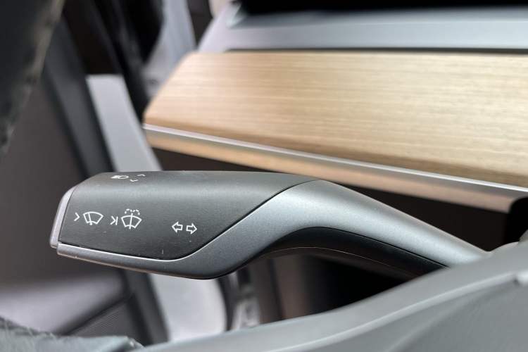 Used Tesla Model 3 2021 Performance High-Performance All-Wheel-Drive Version Interior 8