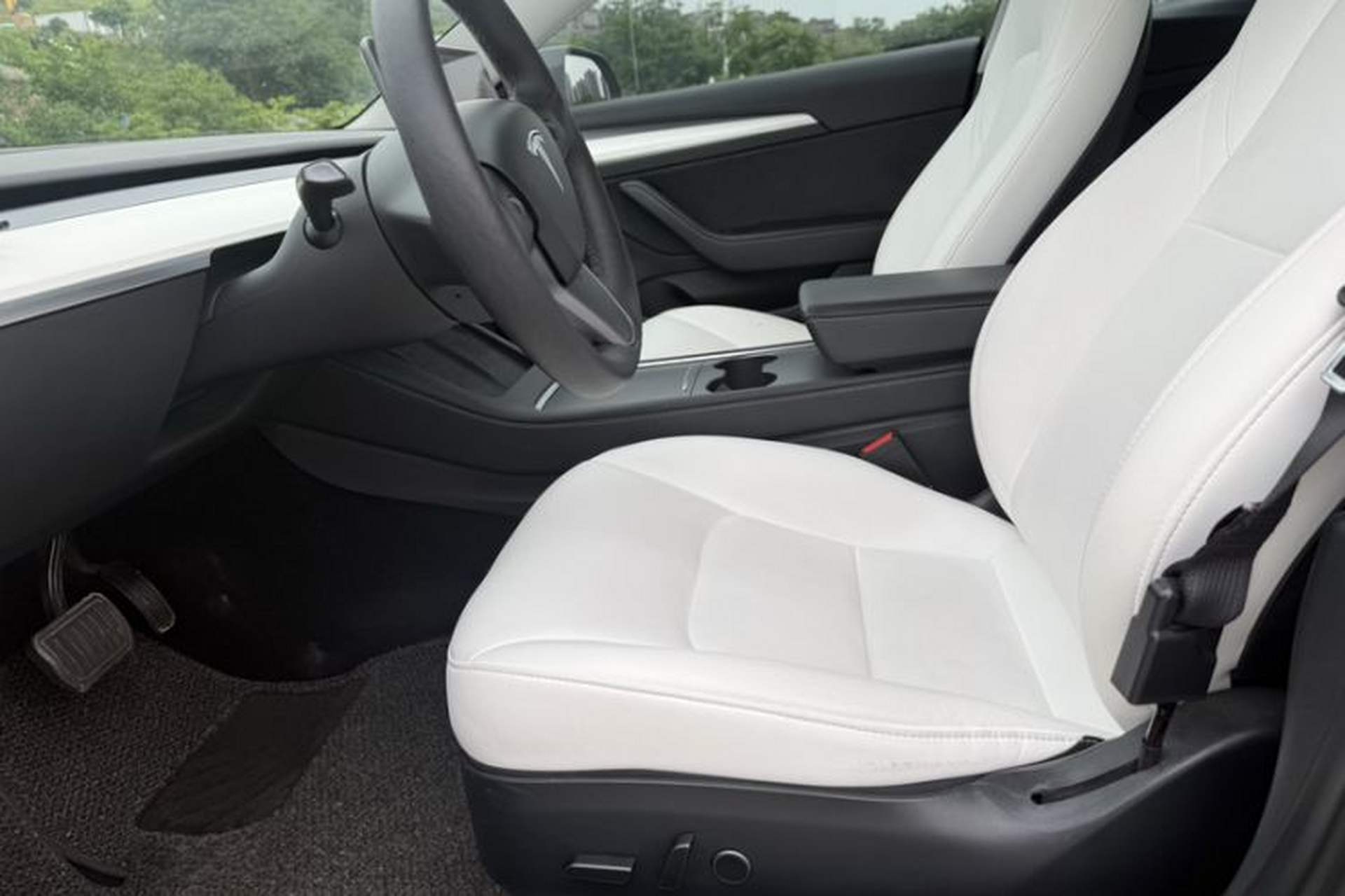 Used Tesla Model 3 2021 Standard Range Rear-Drive Upgraded Version Interior 8