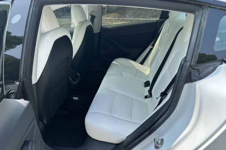 Used Tesla Model 3 2021 Standard Range Rear-Wheel Drive Upgraded Version 3D6 Interior 8