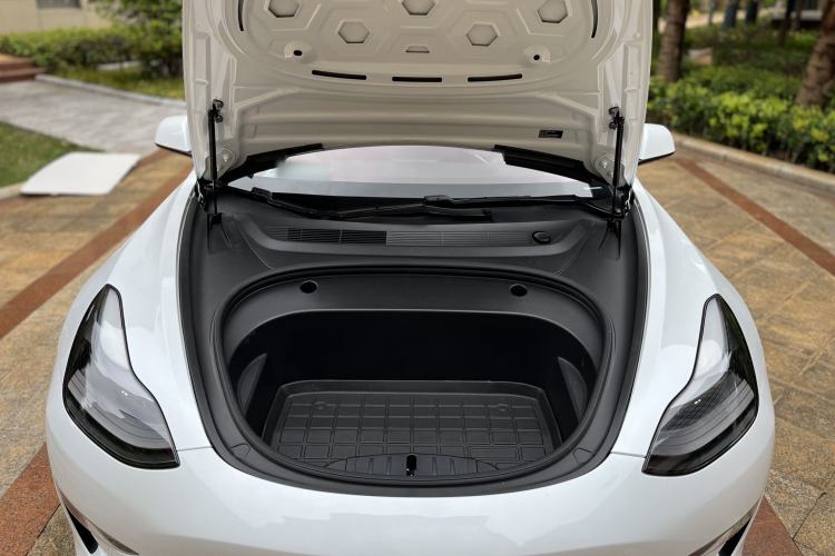 Used Tesla Model 3 2021 Performance High-Performance All-Wheel-Drive Version Interior 9