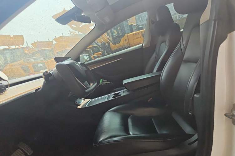 Used Tesla Model 3 2021 Performance High-Performance All-Wheel-Drive Version Left Front Seat
