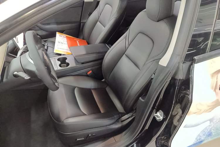 Used Tesla Model 3 2021 Performance High-Performance All-Wheel-Drive Version 3D6 Left Front Seat