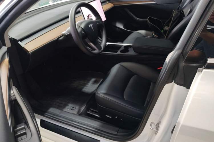 Used Tesla Model 3 2021 Standard Range Rear-Drive Upgraded Version Left Front Seat