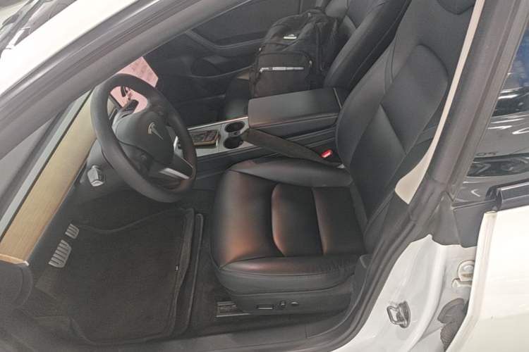 Used Tesla Model 3 2021 Performance High-Performance All-Wheel-Drive Version 3D6 Left Front Seat
