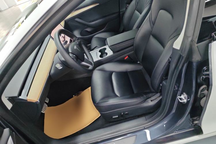 Used Tesla Model 3 2021 Revised Version II – Performance High-Performance All-Wheel-Drive Edition Left Front Seat