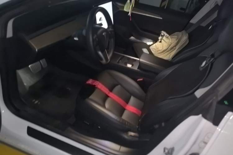 Used Tesla Model 3 2021 Performance High-Performance All-Wheel-Drive Version Left Front Seat