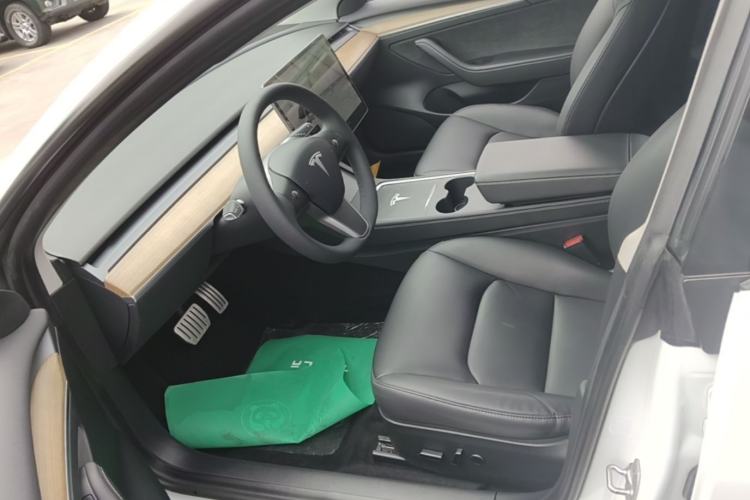 Used Tesla Model 3 2021 Performance High-Performance All-Wheel-Drive Version 3D6 Left Front Seat