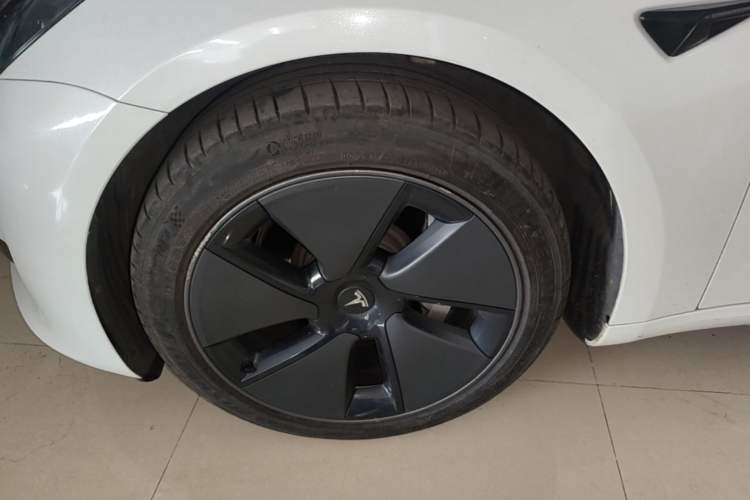 Used Tesla Model 3 2021 Standard Range Rear-Wheel Drive Upgraded Version 3D6 Left Front Wheel Hub