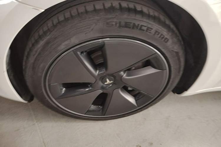 Used Tesla Model 3 2021 Revised Version Standard Range Rear-Wheel Drive Upgraded Edition 3D1 Left Front Wheel Hub