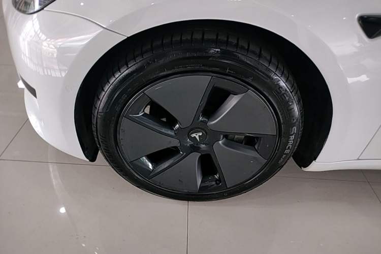 Used Tesla Model 3 2021 Standard Range Rear-Drive Upgraded Version Left Front Wheel Hub
