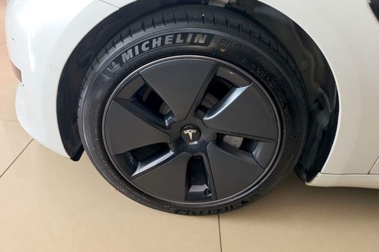 Used Tesla Model 3 2021 Revised Version Standard Range Rear-Wheel Drive Upgraded Edition 3D1 Left Front Wheel Hub