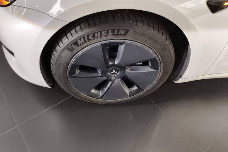 Used Tesla Model 3 2021 Revised Version Standard Range Rear-Wheel Drive Upgraded Edition 3D1 Left Front Wheel Hub