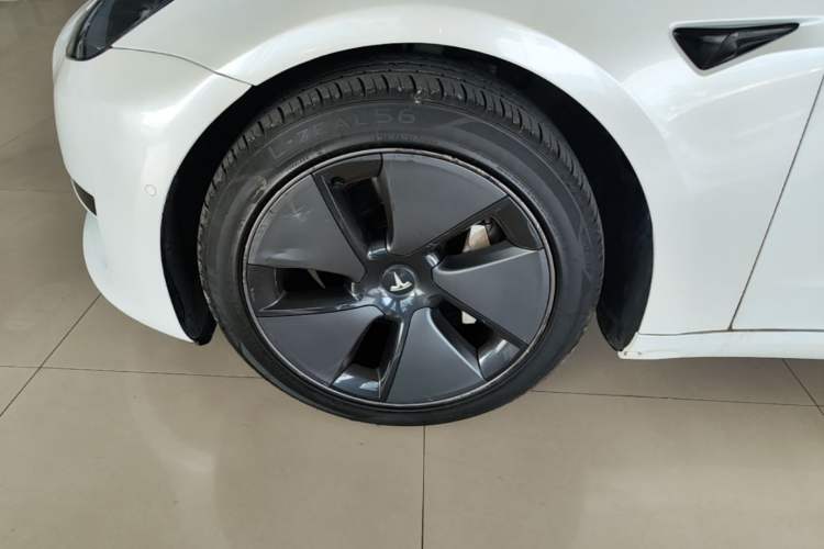 Used Tesla Model 3 2021 Standard Range Rear-Wheel Drive Upgraded Version 3D6 Left Front Wheel Hub