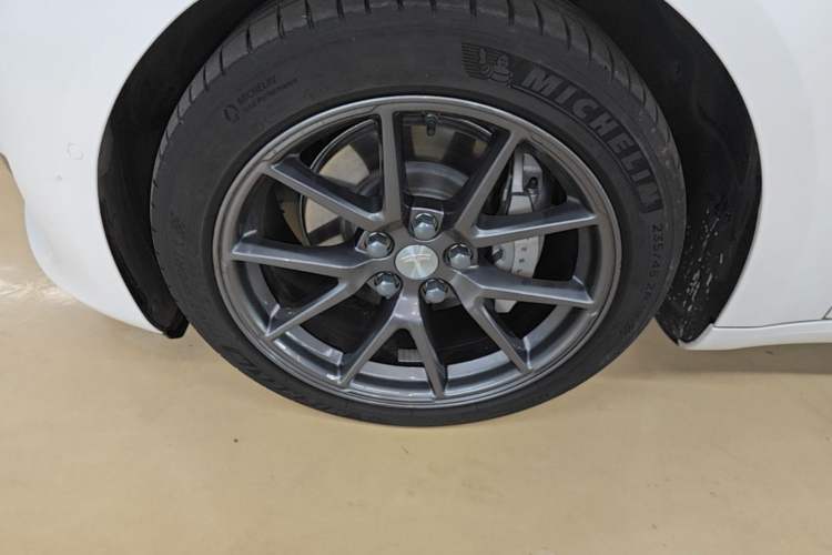 Used Tesla Model 3 2021 Revised Version Standard Range Rear-Wheel Drive Upgraded Edition 3D1 Left Front Wheel Hub