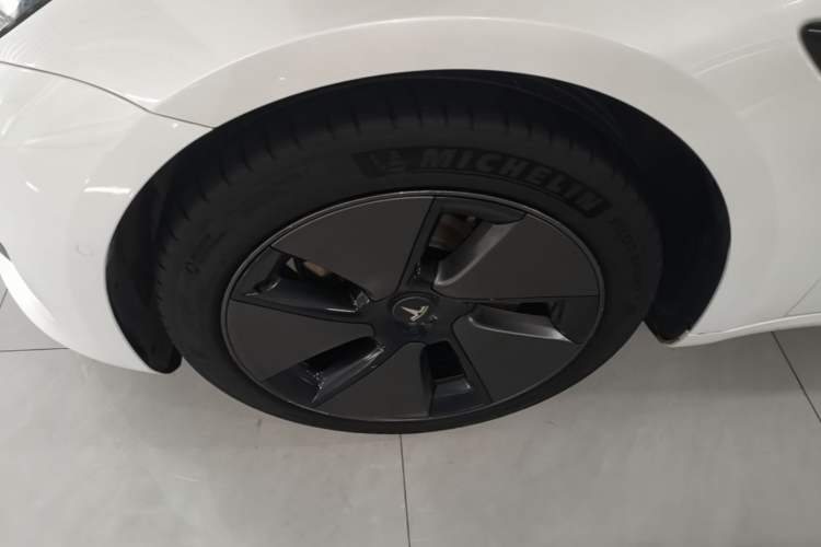 Used Tesla Model 3 2021 Standard Range Rear-Drive Upgraded Version Left Front Wheel Hub