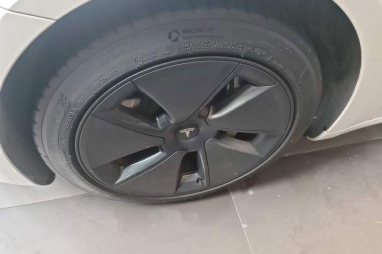 Used Tesla Model 3 2021 Revised Version Standard Range Rear-Wheel Drive Upgraded Edition 3D1 Left Front Wheel Hub