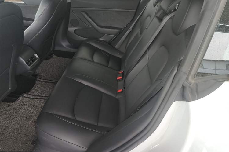 Used Tesla Model 3 2021 Standard Range Rear-Drive Upgraded Version Left Rear Seat