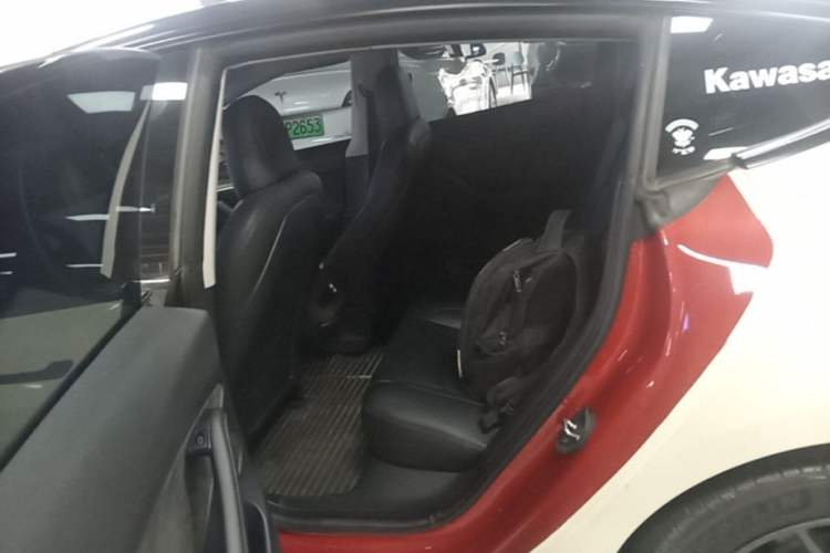 Used Tesla Model 3 2021 Standard Range Rear-Drive Upgraded Version Left Rear Seat